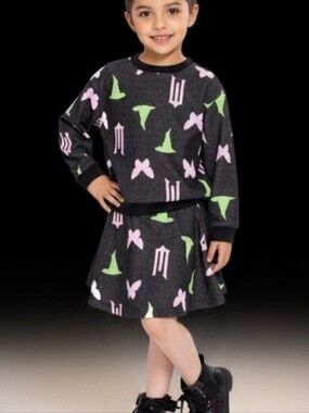 Wicked 2T Unisex Baby Toddler Sweatshirt Skirt Set Butterfly